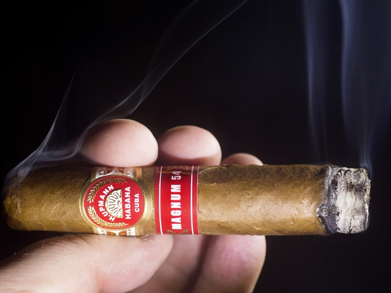 Đánh giá hương vị của cigar H. Upmann Magnum 54